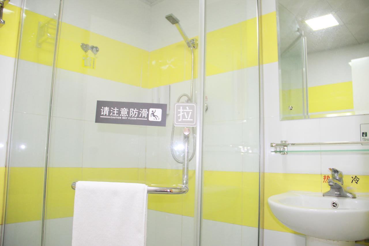 7Days Inn Chengdu North Railway Station No.2 Exterior photo